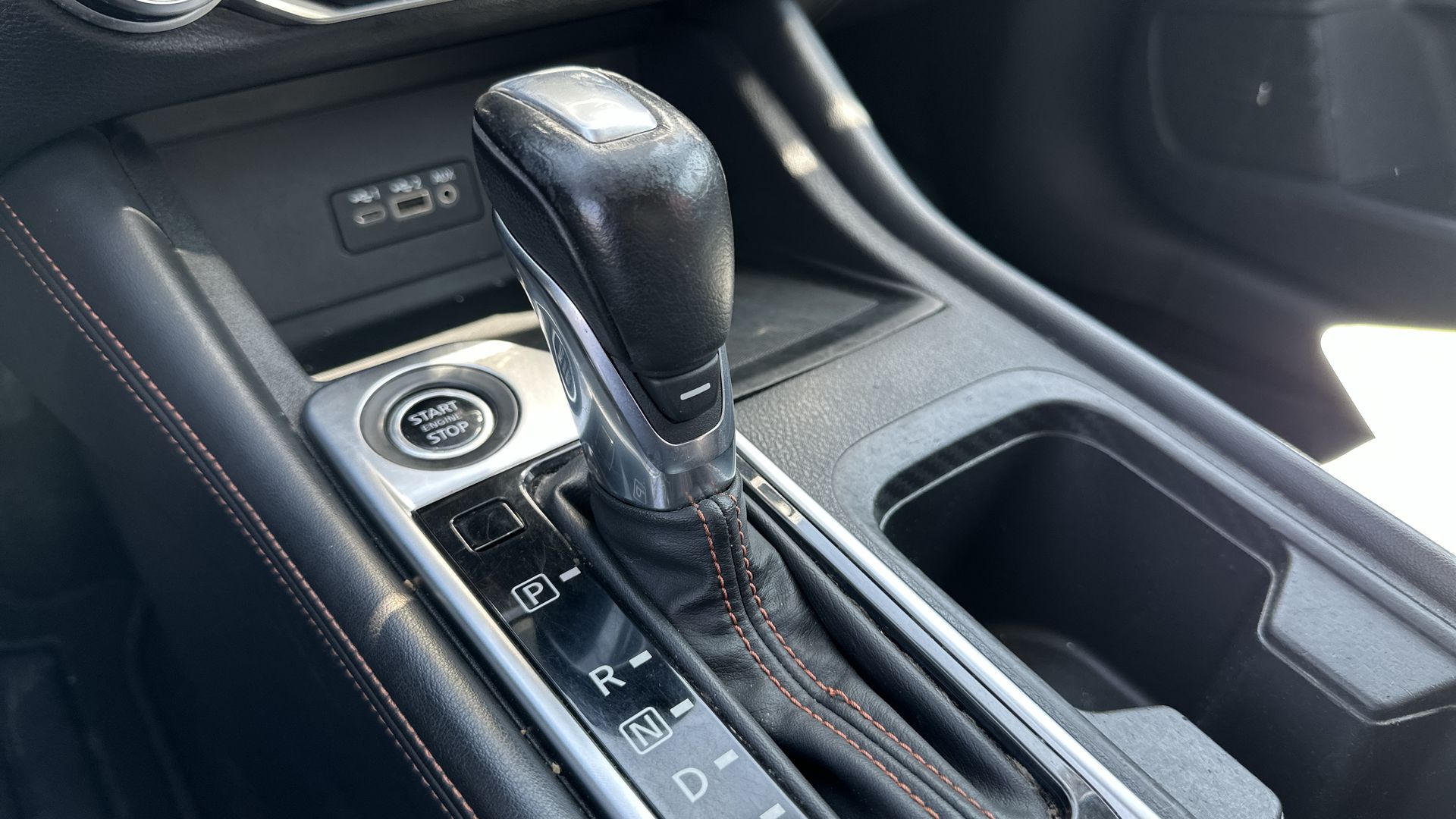 2023 Nissan SENTRA 4 PTS SR CVT AAC ASTOS DEPORTIVOS BOSE QC F LED RA-18