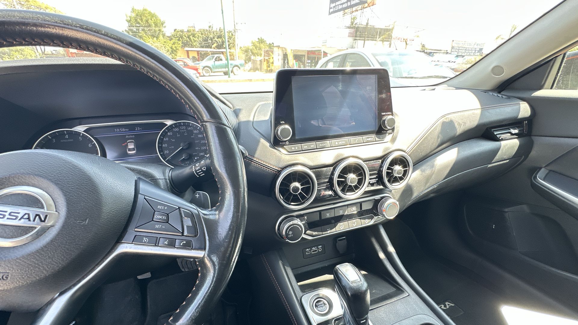 2023 Nissan SENTRA 4 PTS SR CVT AAC ASTOS DEPORTIVOS BOSE QC F LED RA-18