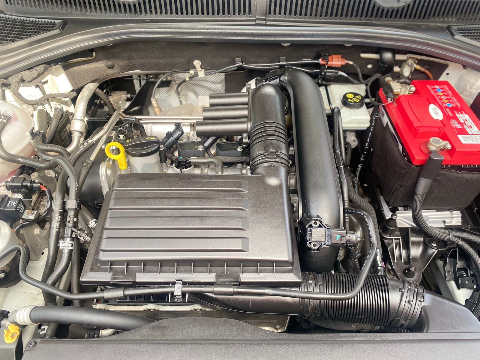 2019 Volkswagen JETTA 4 PTS HIGHLINE 14T TA PIEL QC RA-17